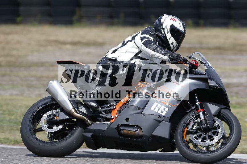 /37 09.08.2026  Pluess Motosport ADR/Freies Fahren/25